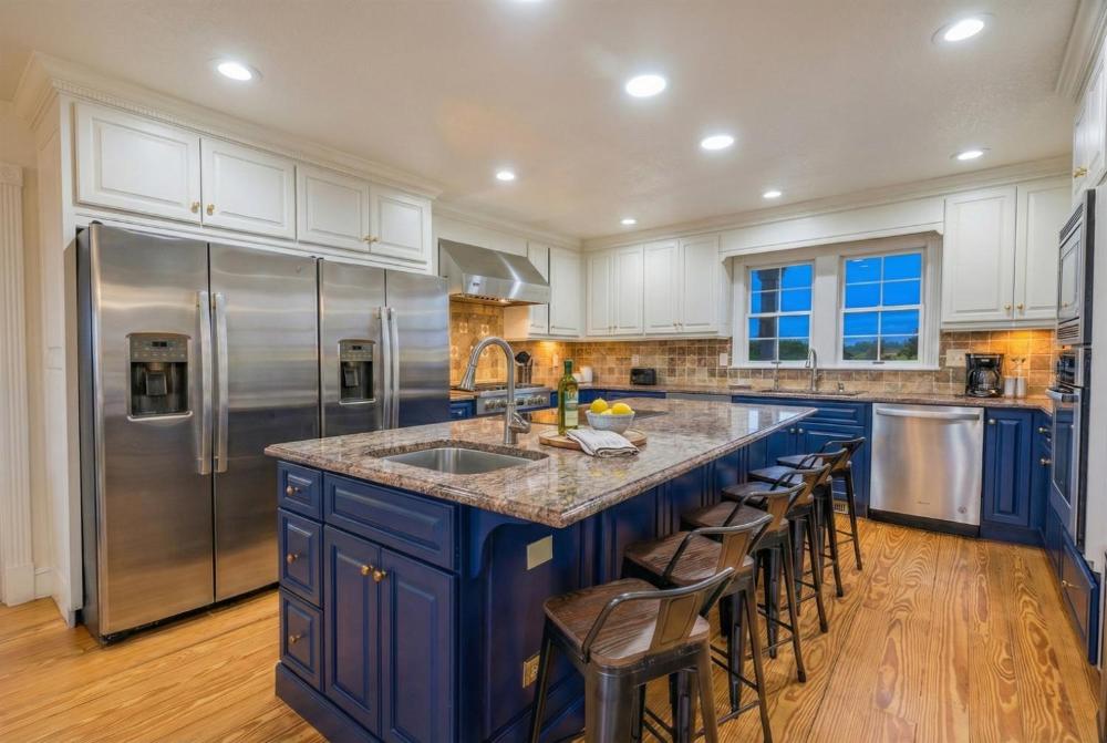 Oceanfront Estate 14BR No Resort Fee Sleeps 32
